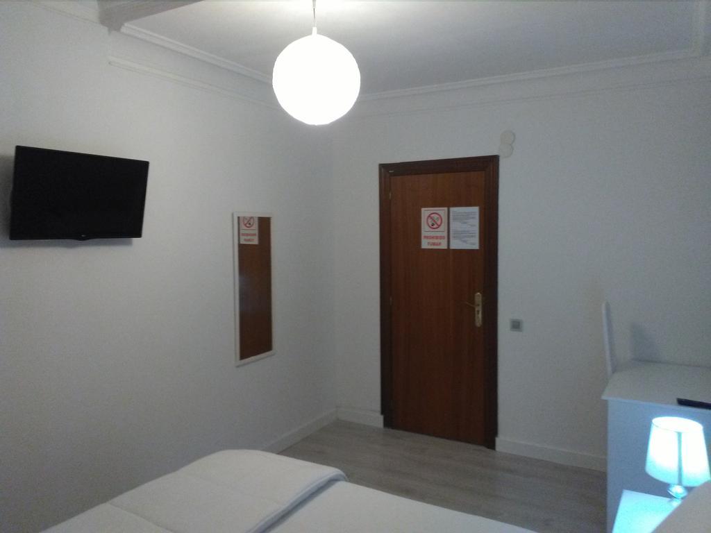 Pensión Saint Mateo Logroño Exterior foto